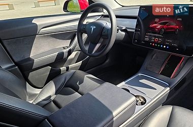 Седан Tesla Model 3 2022 в Ивано-Франковске