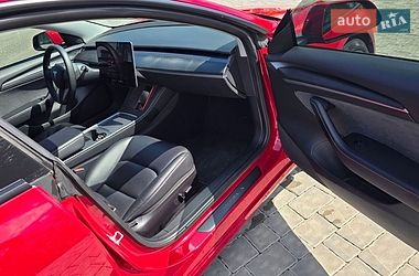 Седан Tesla Model 3 2022 в Івано-Франківську