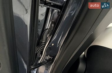 Седан Tesla Model 3 2024 в Дрогобыче