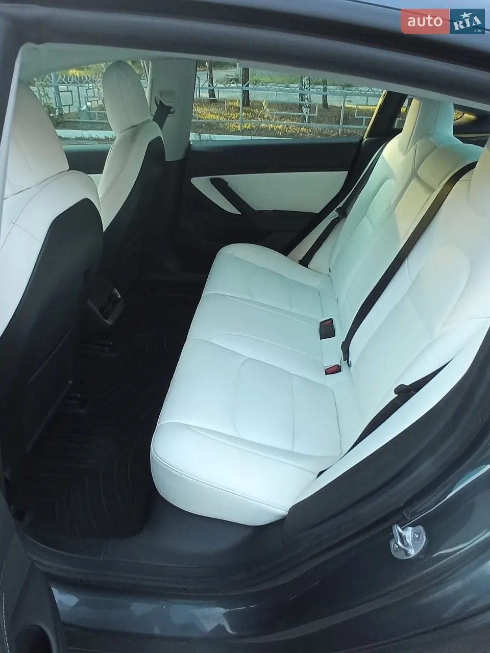 2020 Tesla Model 3 - мініатюра 12