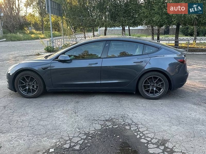Седан Tesla Model 3 2020 в Днепре фото 5 Седан Tesla Model 3 2020 в Днепре