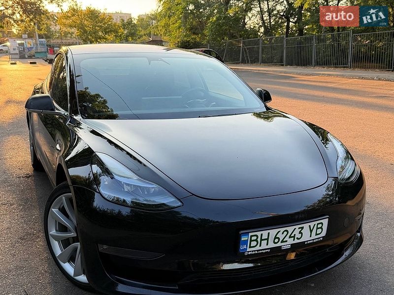 Tesla Model 3 2018