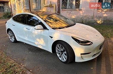 Седан Tesla Model 3 2018 в Києві