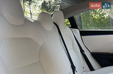 Седан Tesla Model 3 2024 в Виннице