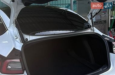 Седан Tesla Model 3 2023 в Житомирі