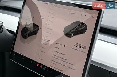 Седан Tesla Model 3 2023 в Стрые