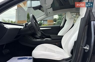 Седан Tesla Model 3 2023 в Стрые