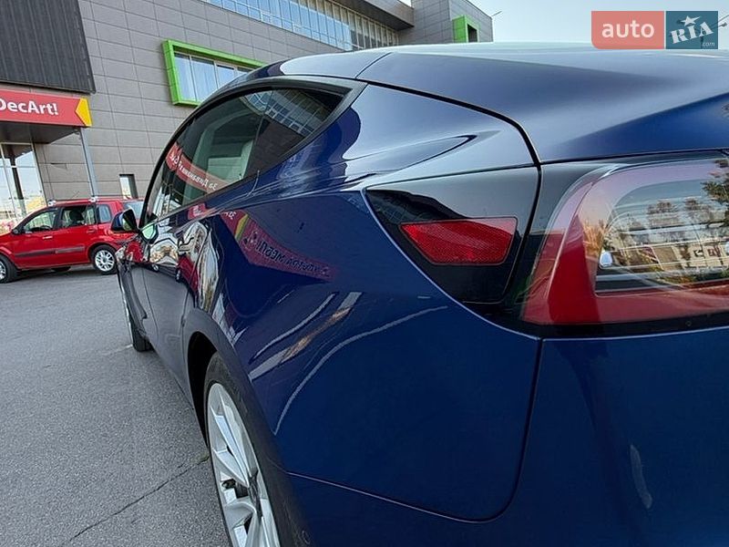 Седан Tesla Model 3 2021 в Кривому Розі
