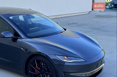 Седан Tesla Model 3 2024 в Луцке