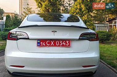 Седан Tesla Model 3 2023 в Василькове