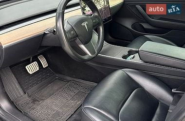 Седан Tesla Model 3 2018 в Звягеле