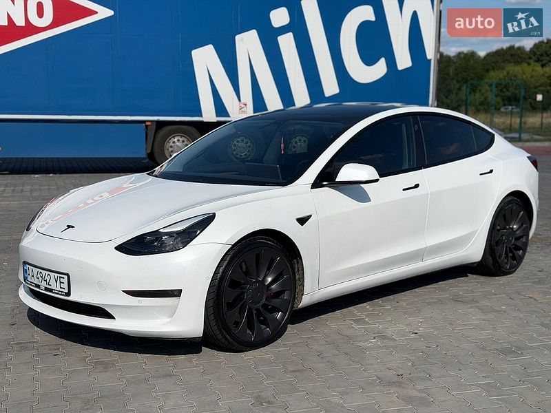 Tesla Model 3 2021