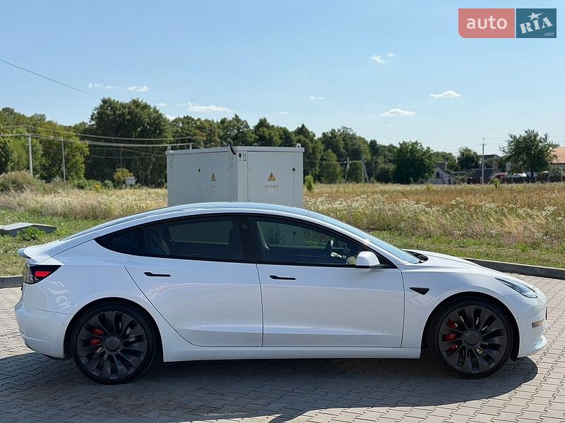 Седан Tesla Model 3 2021 в Луцьку