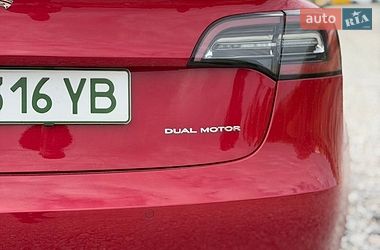 Седан Tesla Model 3 2022 в Києві