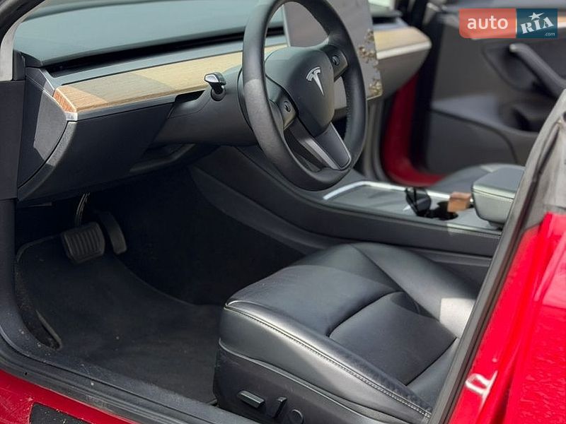 Седан Tesla Model 3 2022 в Києві