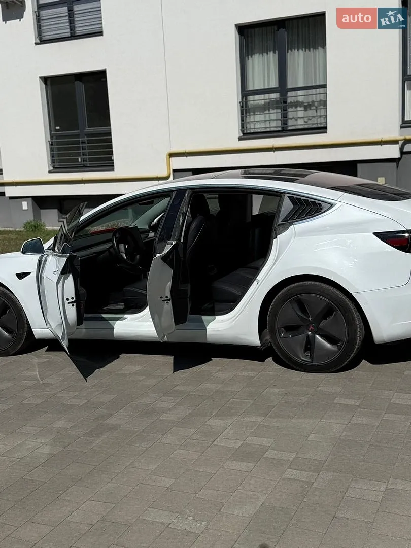 2018 Tesla Model 3 - мініатюра 8