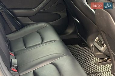 Седан Tesla Model 3 2022 в Киеве