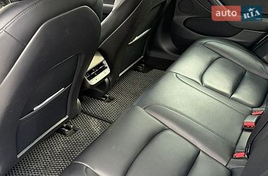 Седан Tesla Model 3 2022 в Киеве