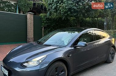 Седан Tesla Model 3 2022 в Киеве