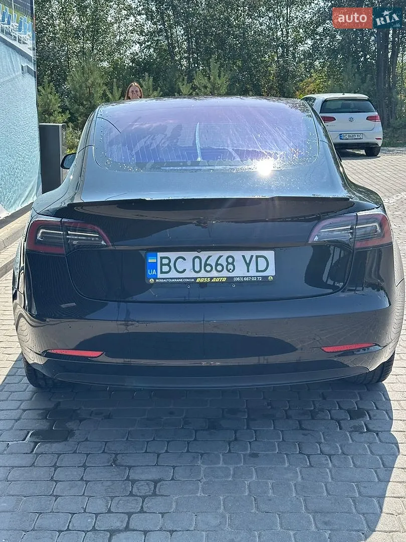 2018 Tesla Model 3 - мініатюра 9