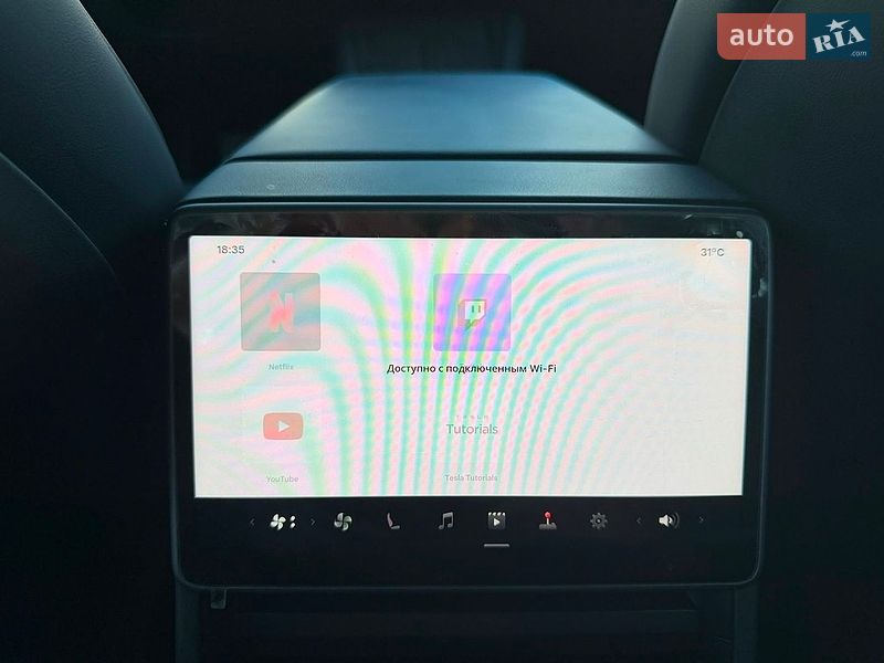 Седан Tesla Model 3 2024 в Одесі