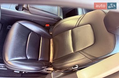 Седан Tesla Model 3 2018 в Львове