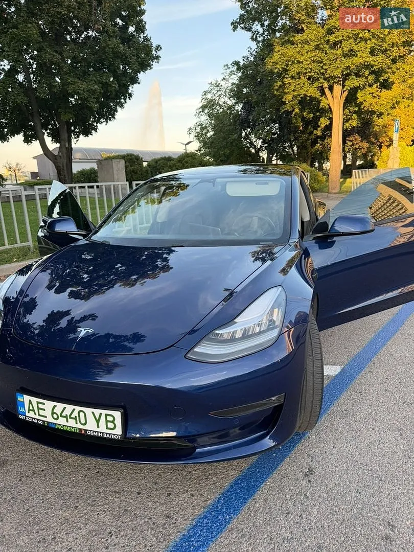 2020 Tesla Model 3 - мініатюра 3