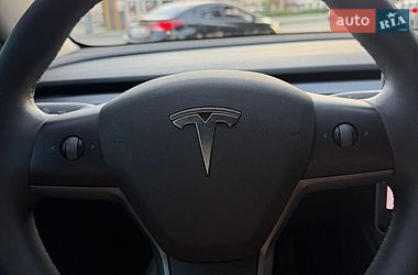 Седан Tesla Model 3 2020 в Дніпрі