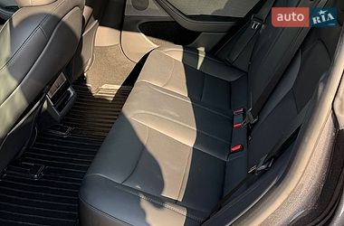 Седан Tesla Model 3 2025 в Калуше