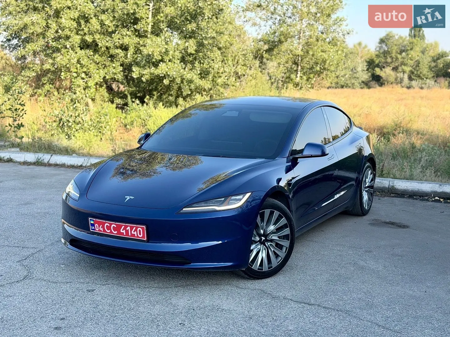 2024 Tesla Model 3 - фото 1