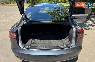 Седан Tesla Model 3 2020 в Миколаєві