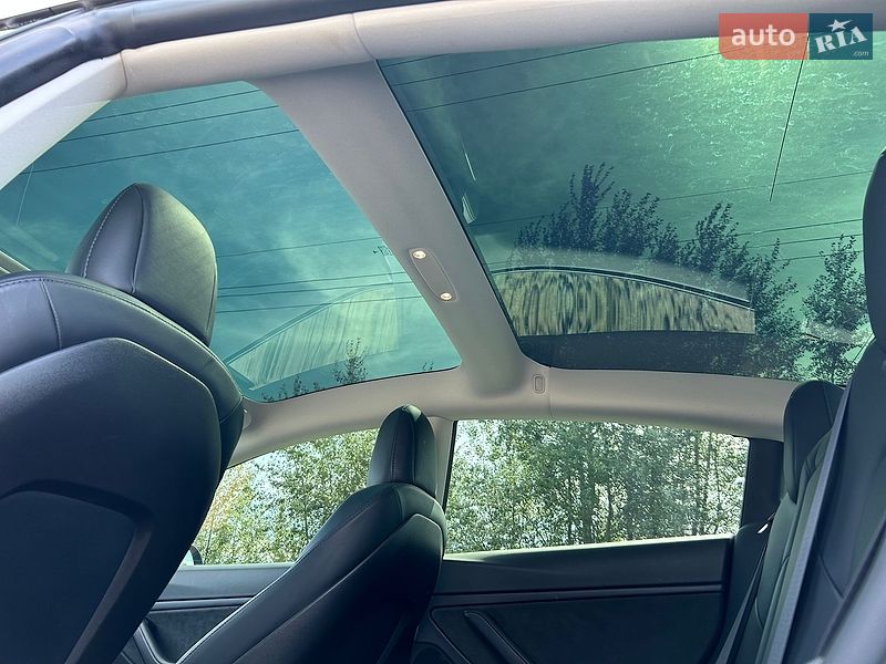 Седан Tesla Model 3 2019 в Львові фото 15 Седан Tesla Model 3 2019 в Львові