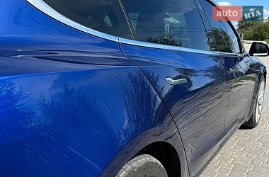 Седан Tesla Model 3 2019 в Львові фото 18 Седан Tesla Model 3 2019 в Львові