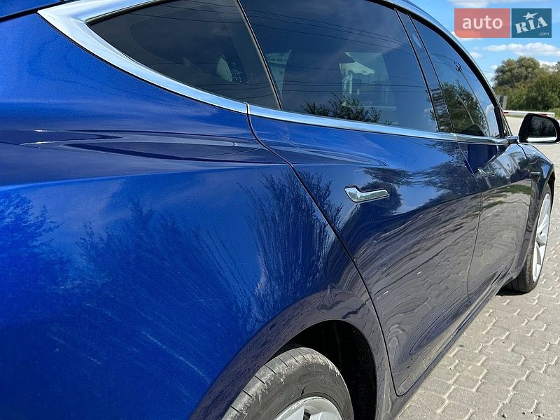 Седан Tesla Model 3 2019 в Львові фото 18 Седан Tesla Model 3 2019 в Львові