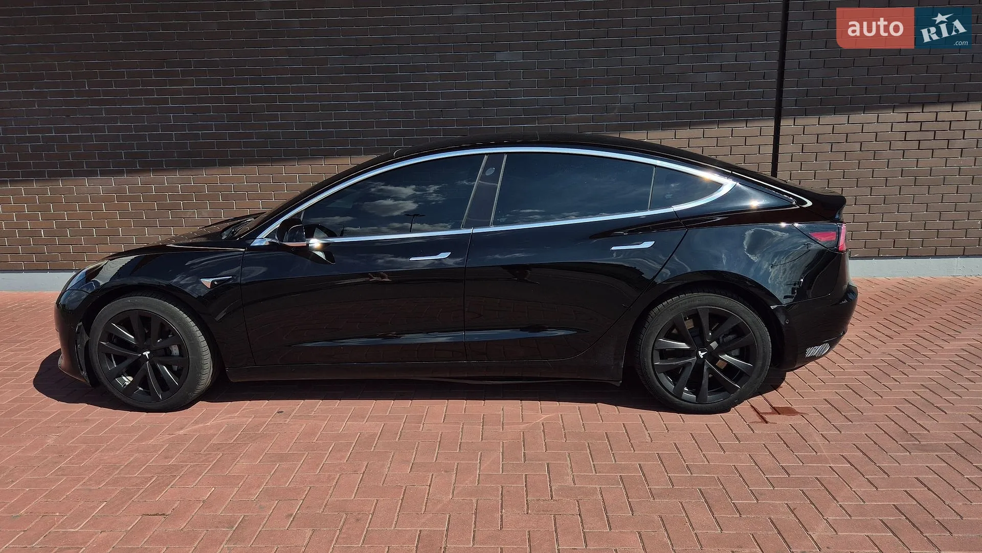 2019 Tesla Model 3 - мініатюра 10