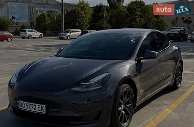 Седан Tesla Model 3 2018 в Тернополе