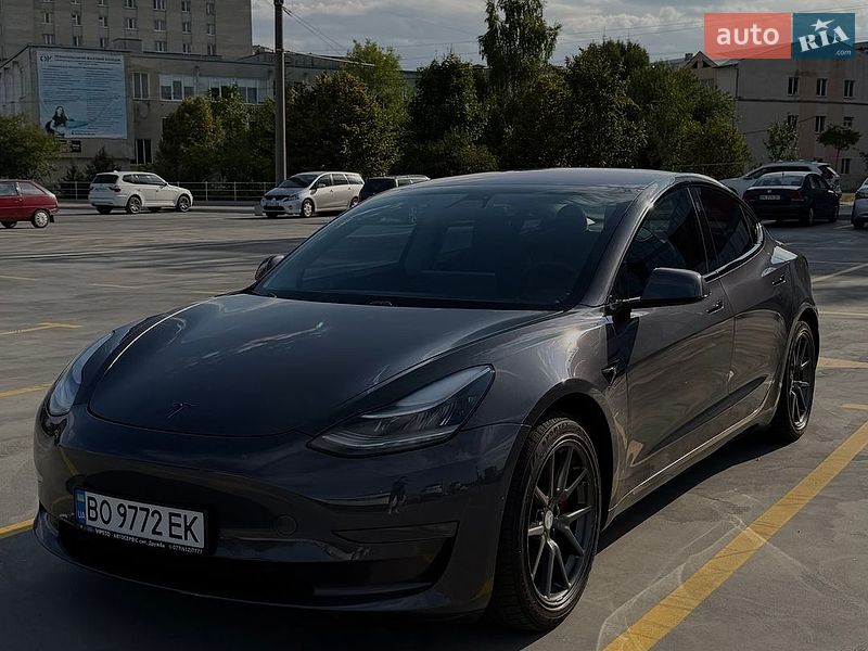 Tesla Model 3 2018