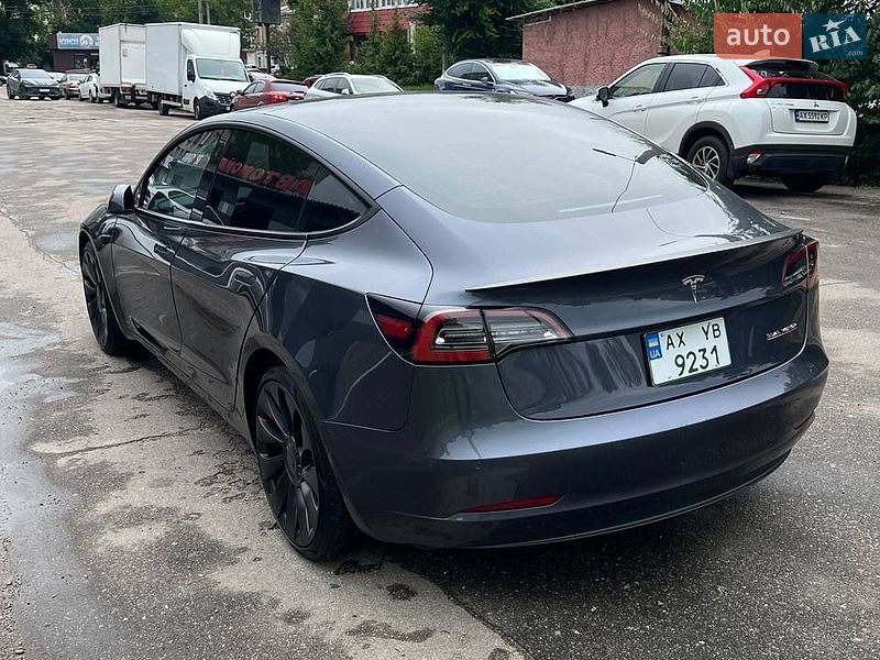 Седан Tesla Model 3 2021 в Харкові