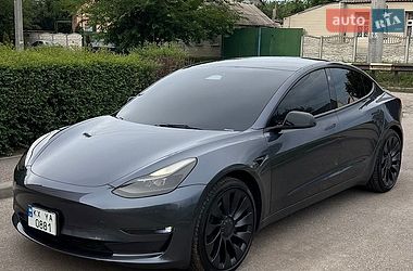 tesla model-3 2023 в Харків від професійного продавця Данил Сергеев