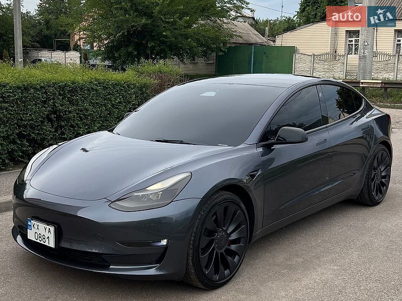 Tesla Model 3 2023