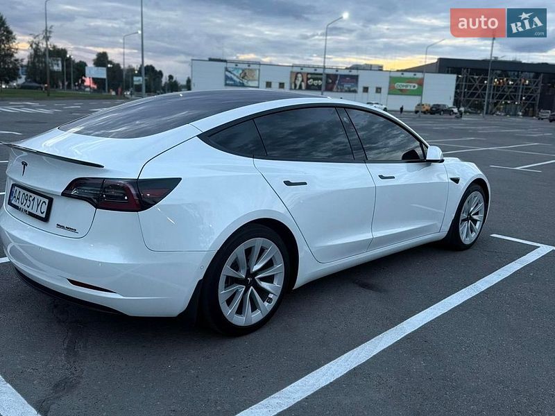 Седан Tesla Model 3 2022 в Белой Церкви