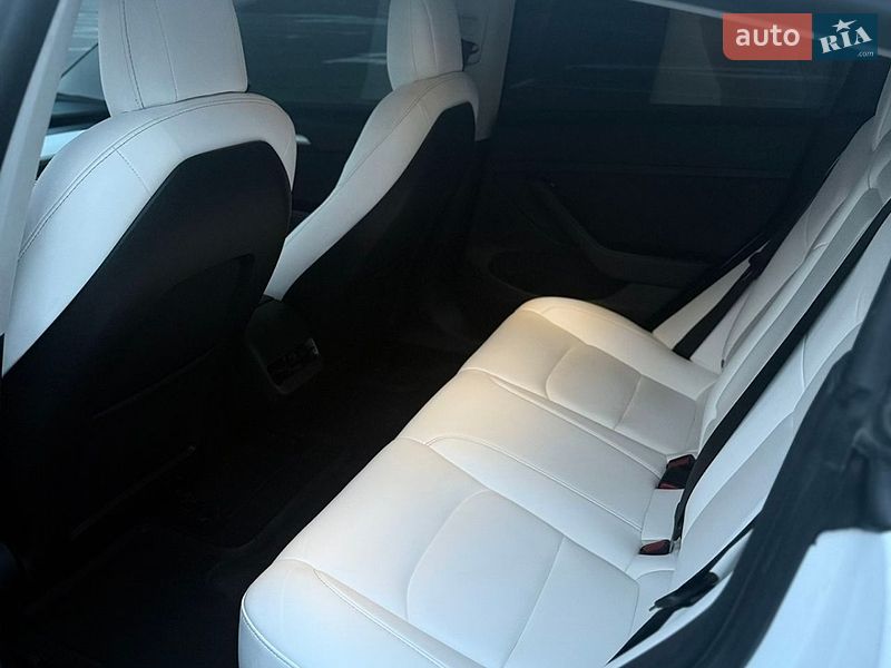 Седан Tesla Model 3 2022 в Белой Церкви