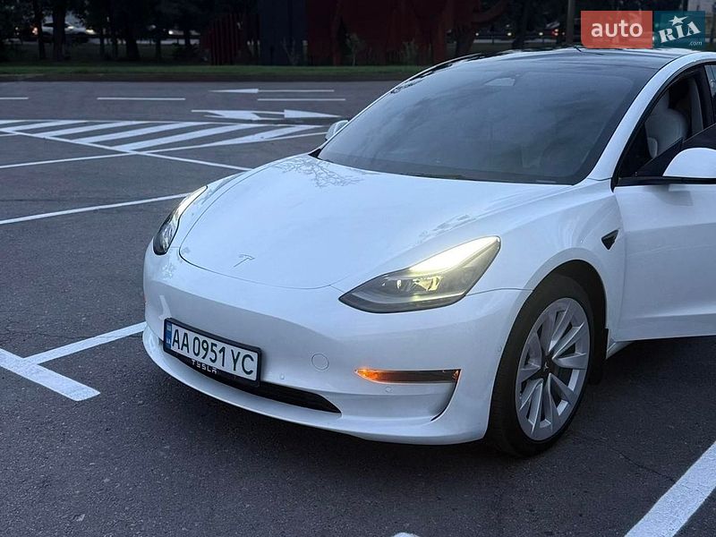 Седан Tesla Model 3 2022 в Белой Церкви