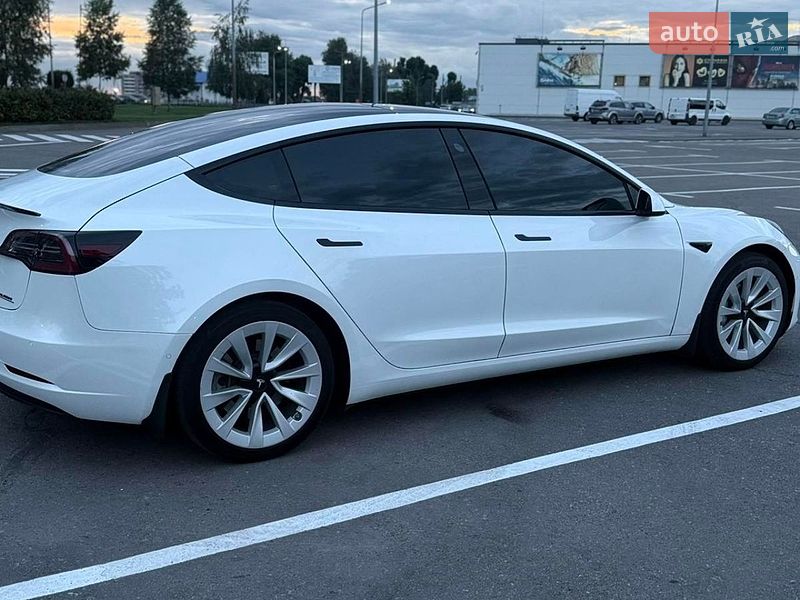 Седан Tesla Model 3 2022 в Белой Церкви