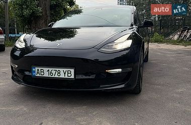 Седан Tesla Model 3 2019 в Виннице
