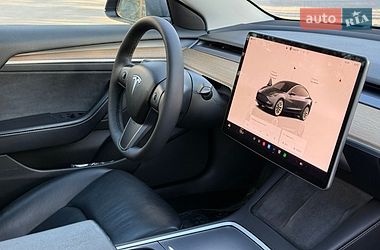 Седан Tesla Model 3 2022 в Луцьку