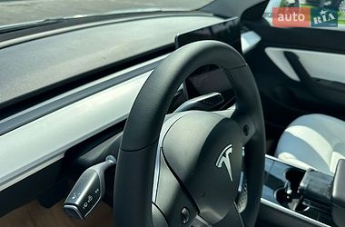 Седан Tesla Model 3 2019 в Луцке