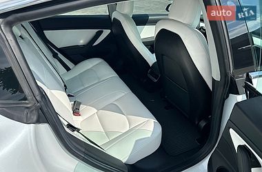 Седан Tesla Model 3 2019 в Луцке