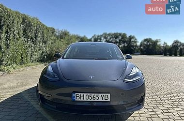 Седан Tesla Model 3 2022 в Вінниці