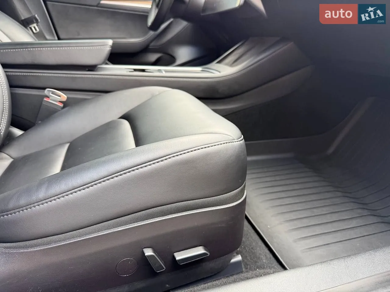 2021 Tesla Model 3 - мініатюра 39